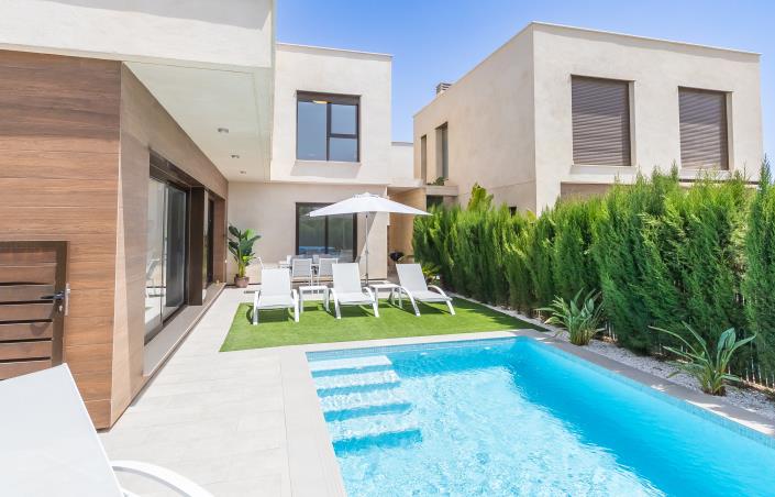 Image No.3-3 Bed Villa / Detached for sale