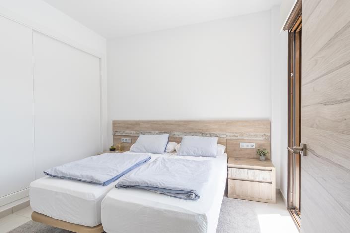 Image No.12-3 Bed Villa / Detached for sale