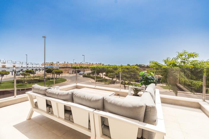 Image No.21-3 Bed Villa / Detached for sale