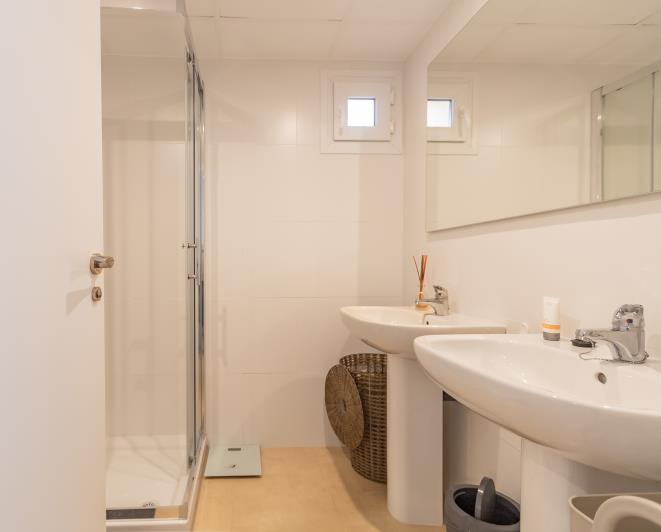 Image No.17-3 Bed Apartment for sale