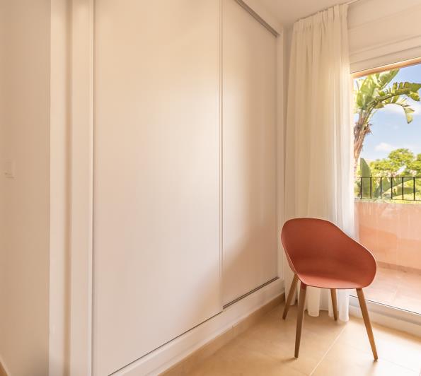 Image No.20-3 Bed Apartment for sale