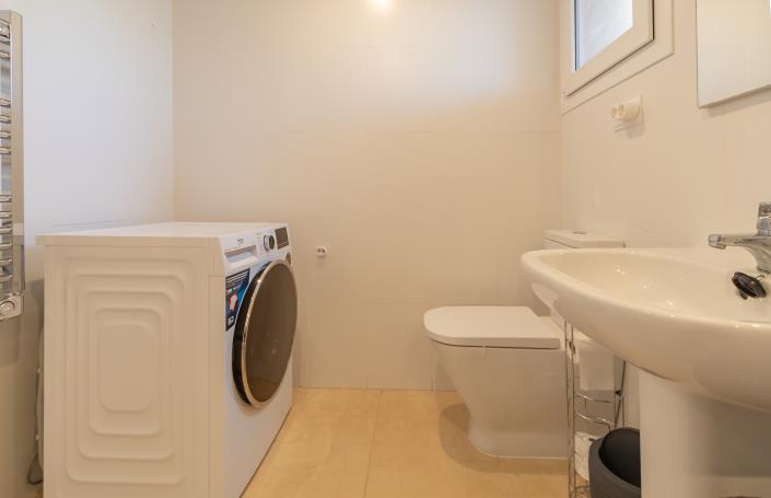 Image No.21-3 Bed Apartment for sale