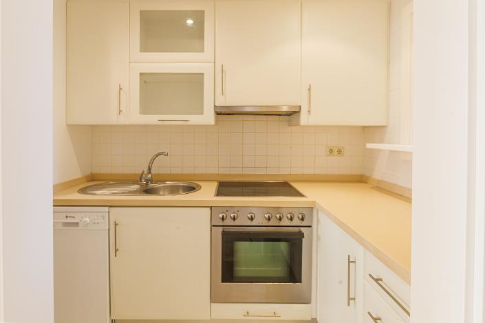 Image No.2-2 Bed Townhouse for sale