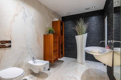 11_ccd578a4-8f1f-40f7-b6a4-d57cf2adc47f