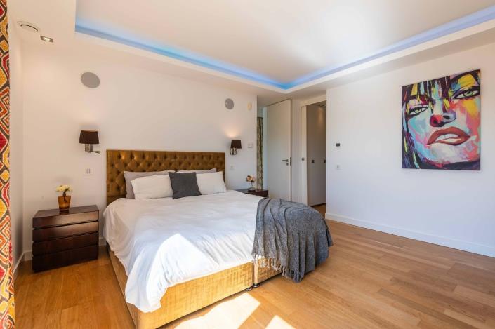 Image No.26-4 Bed Villa / Detached for sale