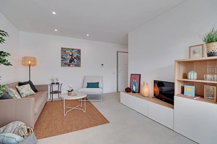 Image No.9-2 Bed Apartment for sale