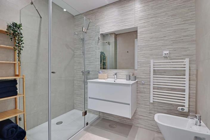 Image No.16-2 Bed Apartment for sale