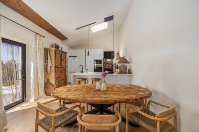 8_8a6b6004-67f7-4c93-8799-61b1d6b053a9