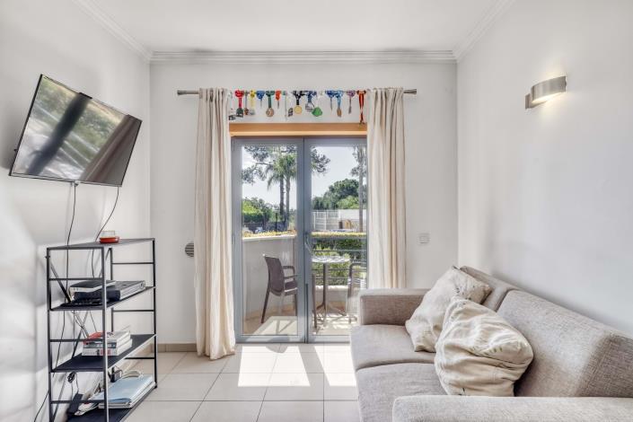 Image No.10-1 Bed Apartment for sale