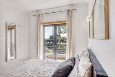 12_db44e1c9-340f-401c-a9d8-7b5b77e4f1b8