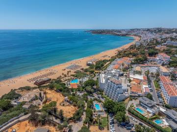 13_29c121d7-de02-42b1-9b85-50e27b30f8ff