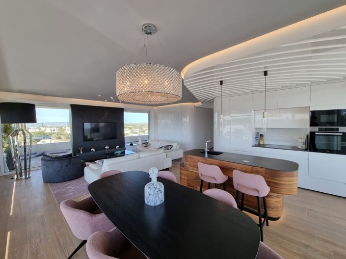 Image No.14-3 Bed Apartment for sale