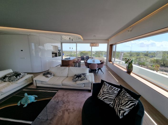 Image No.17-3 Bed Apartment for sale