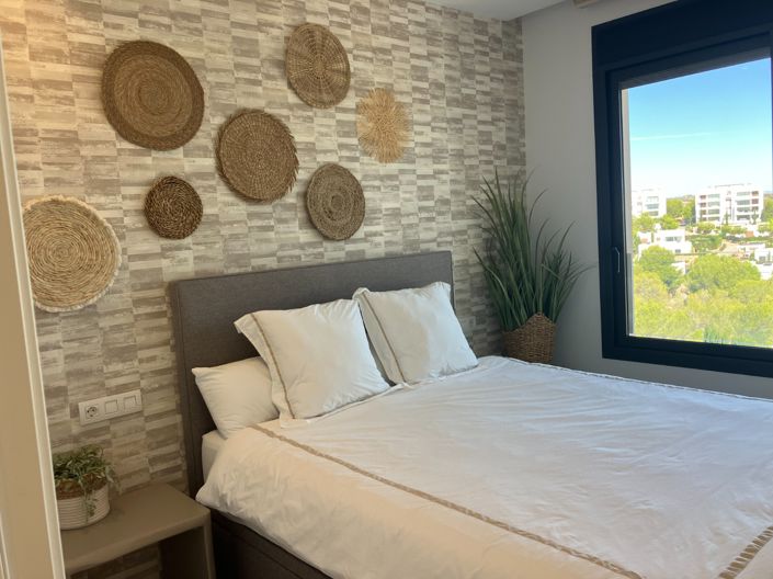 Image No.18-2 Bed Apartment for sale