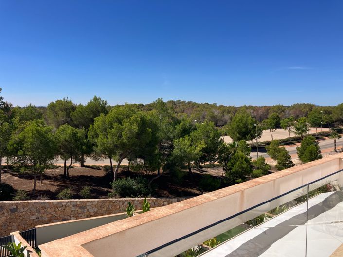 Image No.28-2 Bed Apartment for sale