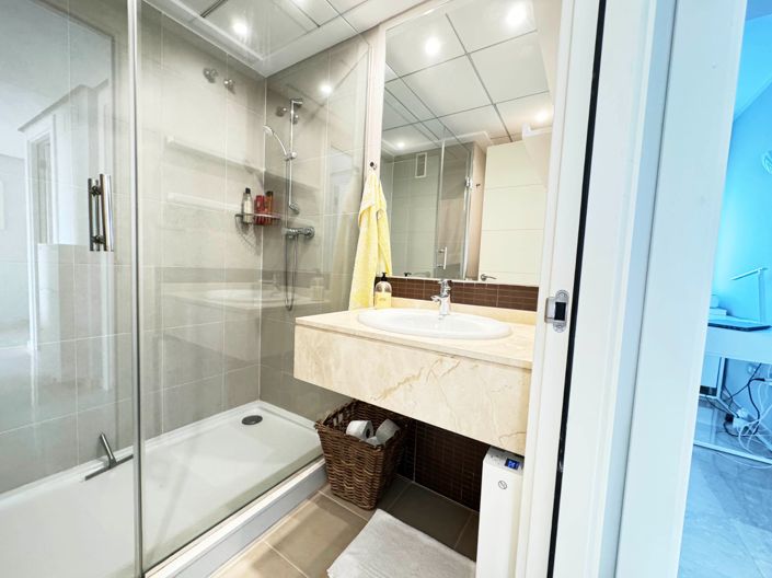 Image No.18-2 Bed Apartment for sale