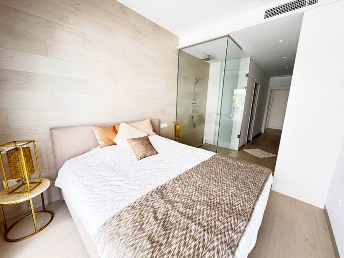 Image No.14-3 Bed Apartment for sale