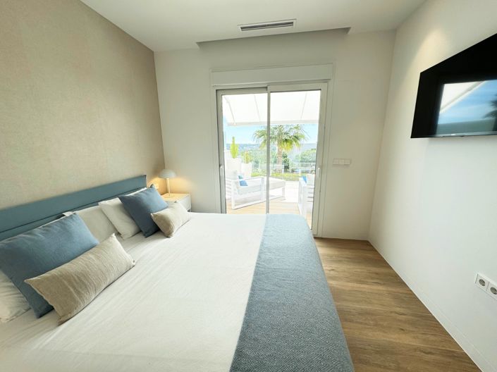 Image No.22-2 Bed Apartment for sale