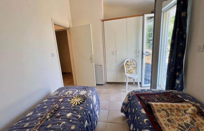 Image No.29-5 Bed Villa / Detached for sale