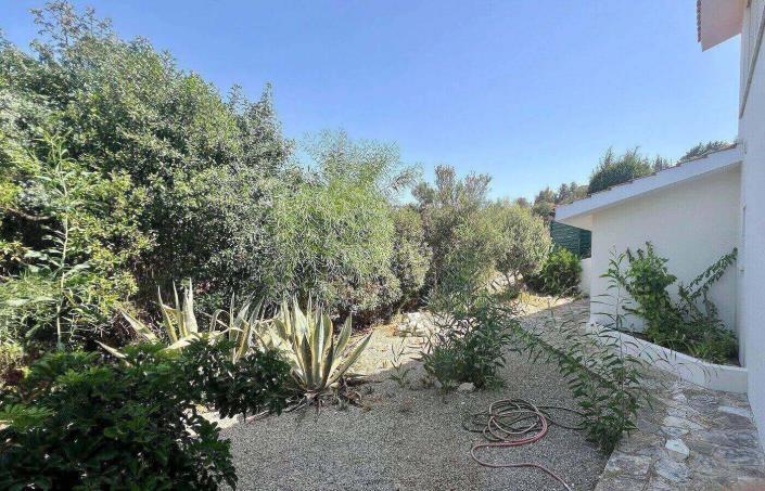 Image No.41-5 Bed Villa / Detached for sale