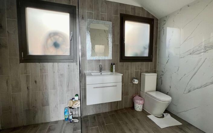 Image No.14-3 Bed Villa / Detached for sale