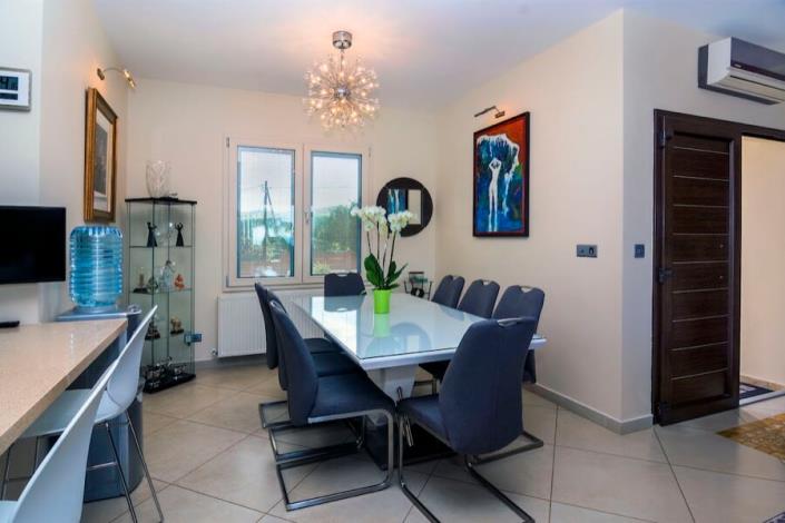 Image No.6-Villa de 4 chambres à vendre à Neon Chorion