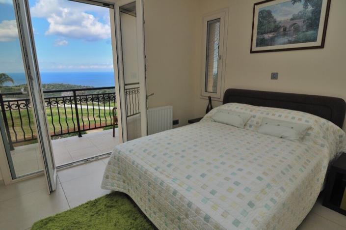 Image No.14-Villa de 4 chambres à vendre à Neon Chorion