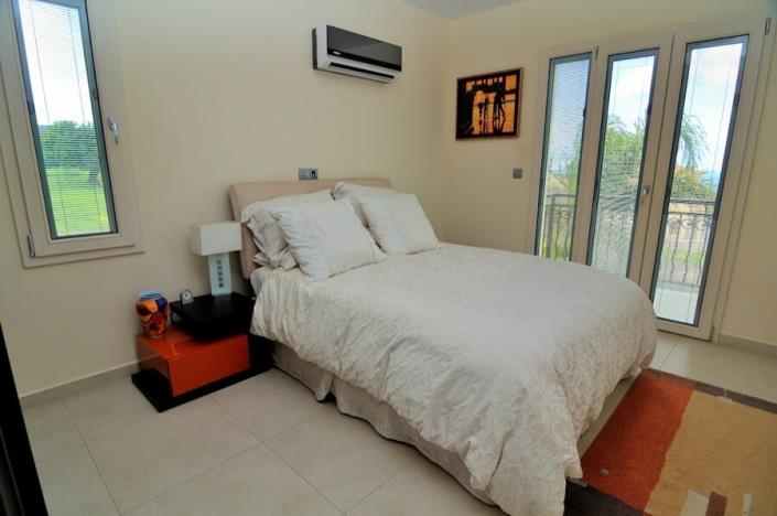 Image No.11-Villa de 4 chambres à vendre à Neon Chorion