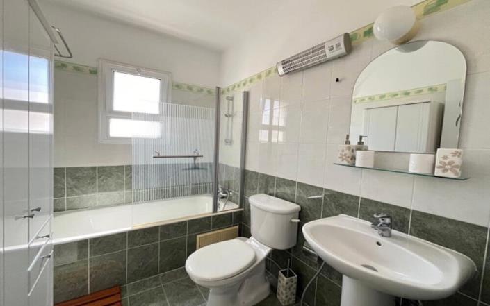 Image No.11-2 Bed Apartment for sale