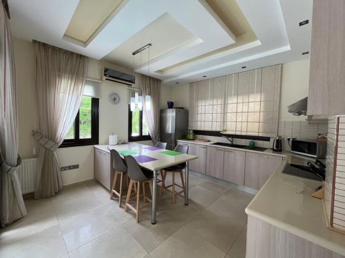 Image No.3-3 Bed Villa for sale