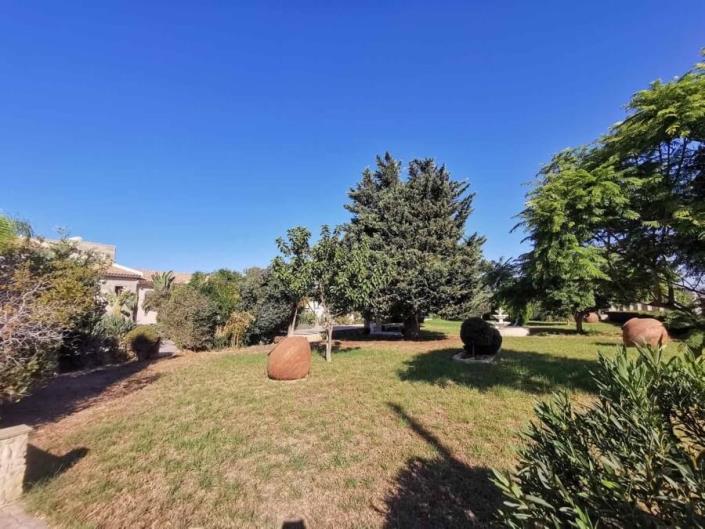 Image No.20-4 Bed Villa / Detached for sale