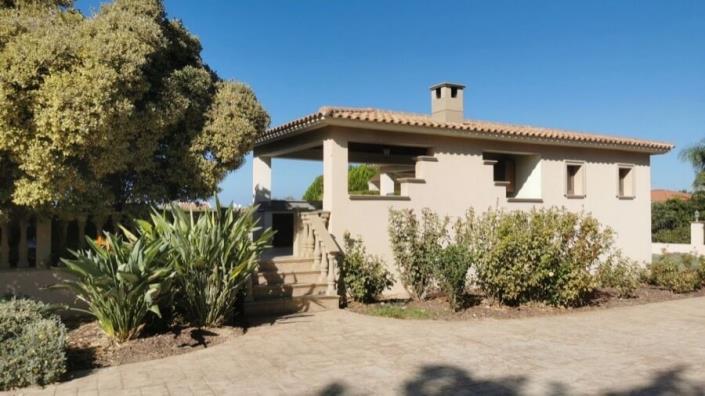 Image No.26-4 Bed Villa / Detached for sale