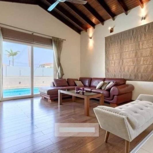 Image No.3-Villa de 6 chambres à vendre à Universal