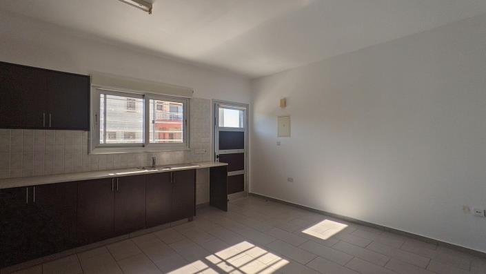 Image No.7-2 Bed Property for sale