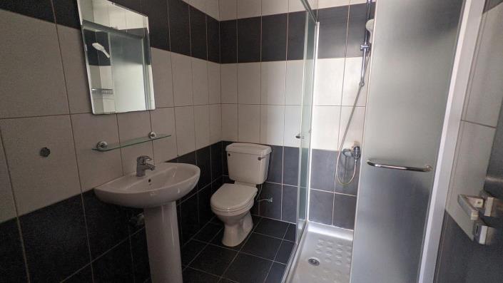 Image No.14-2 Bed Property for sale