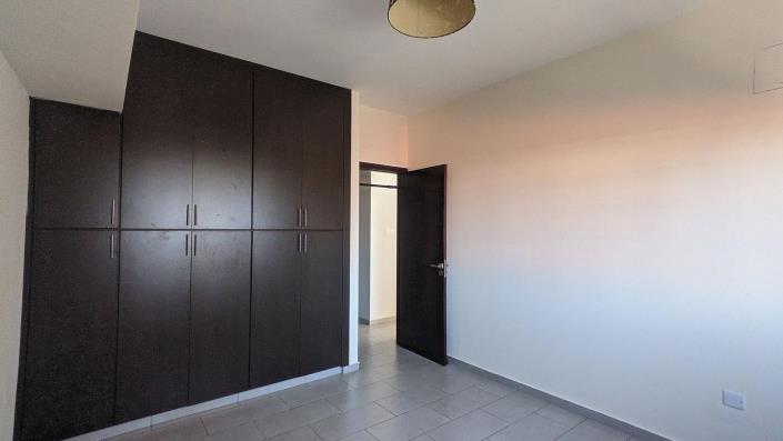 Image No.17-2 Bed Property for sale