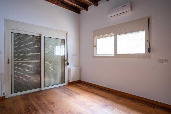 Image No.9-3 Bed Villa / Detached for sale