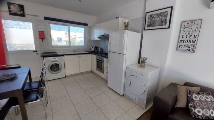 Image No.3-Appartement de 1 chambre à vendre à Universal