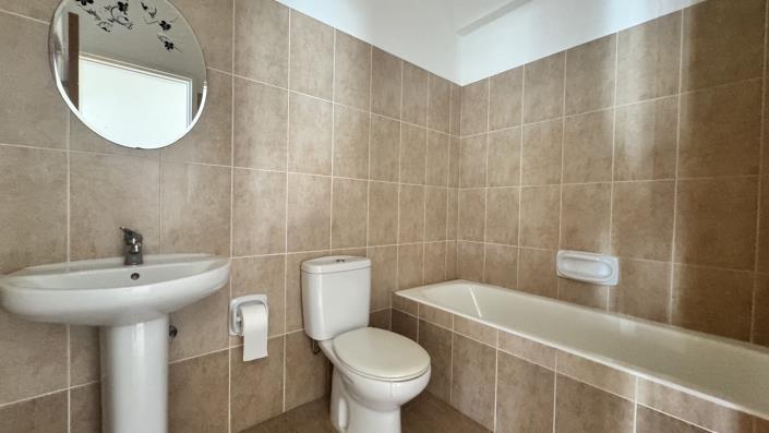 Image No.14-2 Bed Apartment for sale