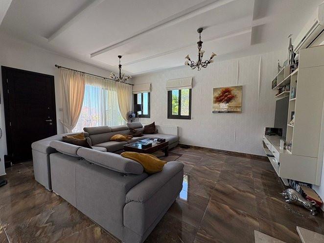 Image No.5-3 Bed Villa for sale