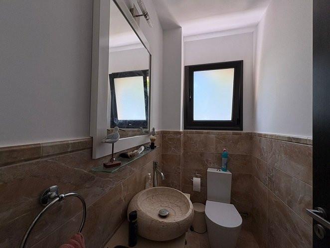 Image No.12-3 Bed Villa for sale