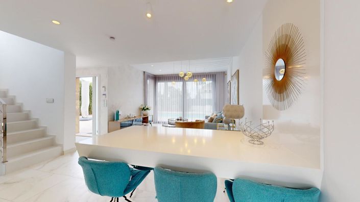 Image No.8-4 Bed Villa for sale