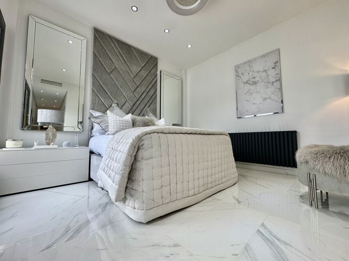 Image No.19-3 Bed Villa for sale