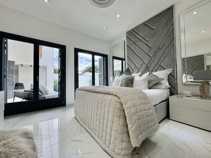 Image No.21-3 Bed Villa for sale