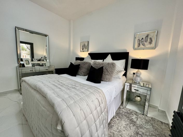 Image No.25-3 Bed Villa for sale