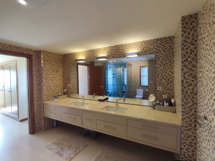 Image No.19-4 Bed Villa for sale