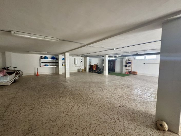 Image No.23-5 Bed Villa for sale