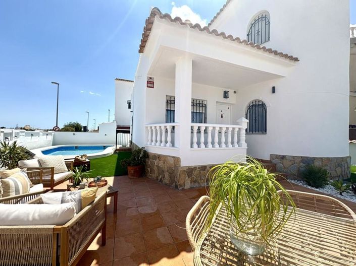 Image No.4-3 Bed Villa for sale