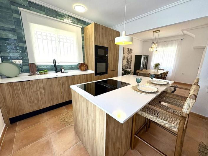 Image No.26-3 Bed Villa for sale