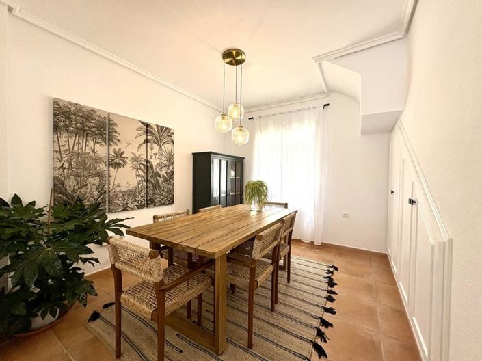 Image No.29-3 Bed Villa for sale